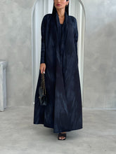 Winter Waves in Navy-Black