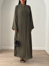 Manal in Olive