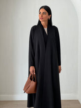 Cozy Pleated Abaya Black