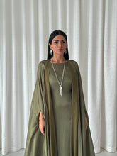 Qamar in Olive