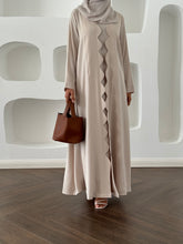 Deema in Beige