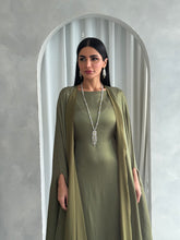 Qamar in Olive