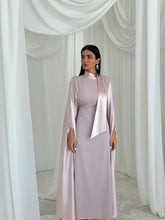 Shaikha in Mauve