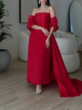 Show-stopper Red