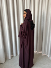 Pleated Flow in Burgundy