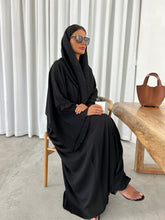 Pleated Flow in Black