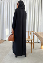 Essential Set in Black