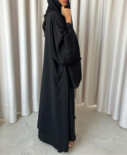 Pleated Flow in Black